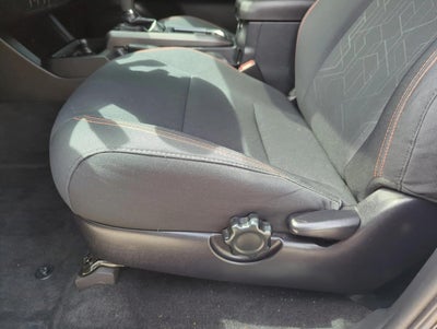 2019 Toyota Tacoma 2WD 2WD TRD Sport Double Cab 5' Bed V6 AT (Natl)
