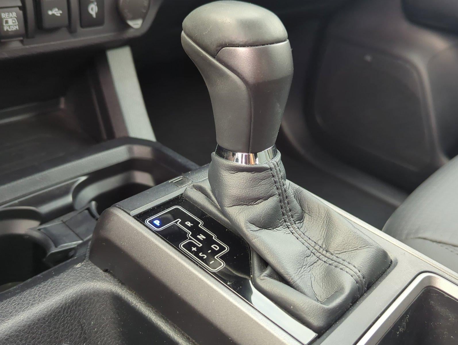 2022 Toyota Tacoma 2WD 2WD TRD Sport Double Cab 5' Bed V6 AT (Natl)