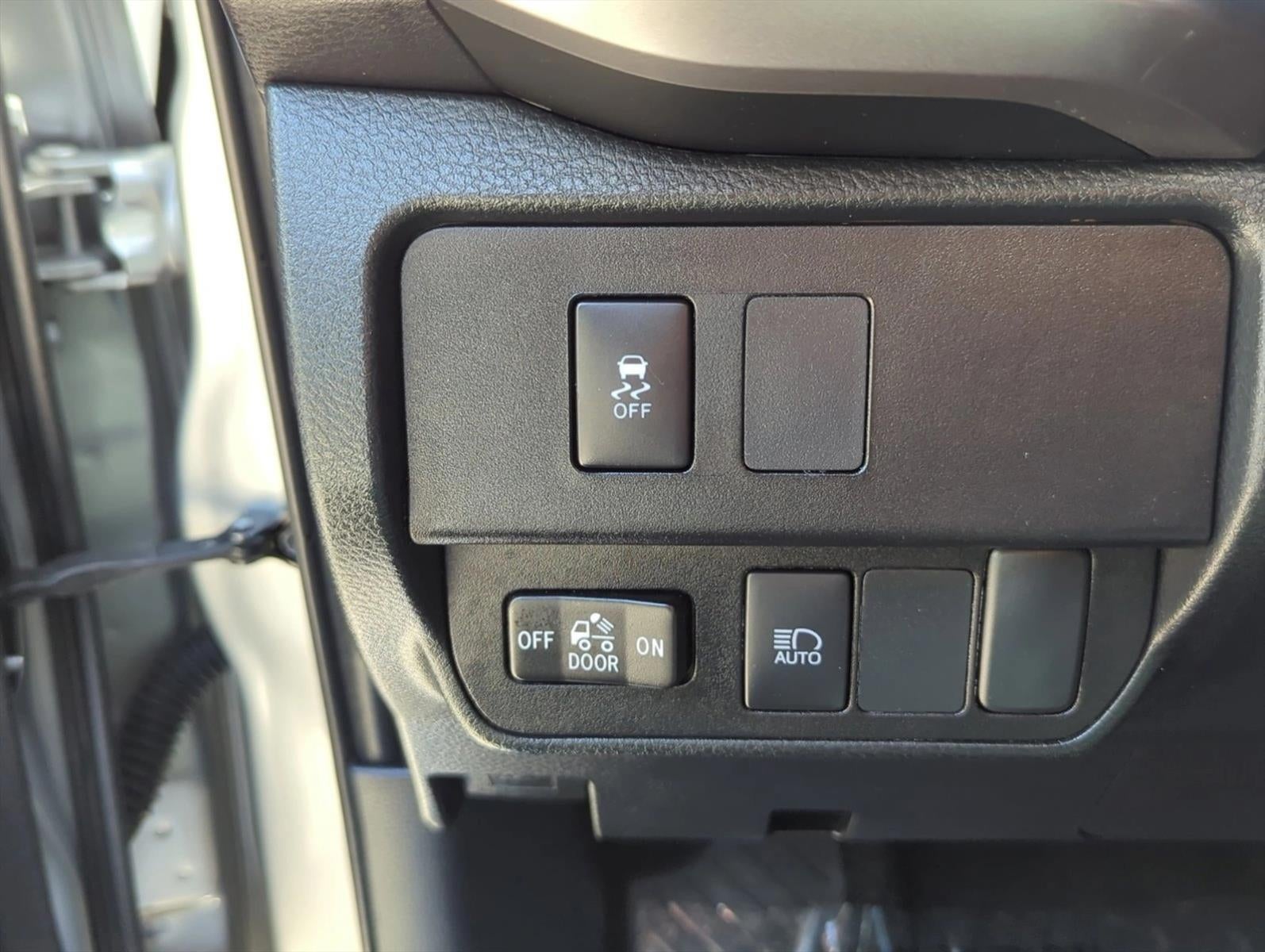 2023 Toyota Tacoma 2WD 2WD SR5 Double Cab 5' Bed V6 AT (GS)