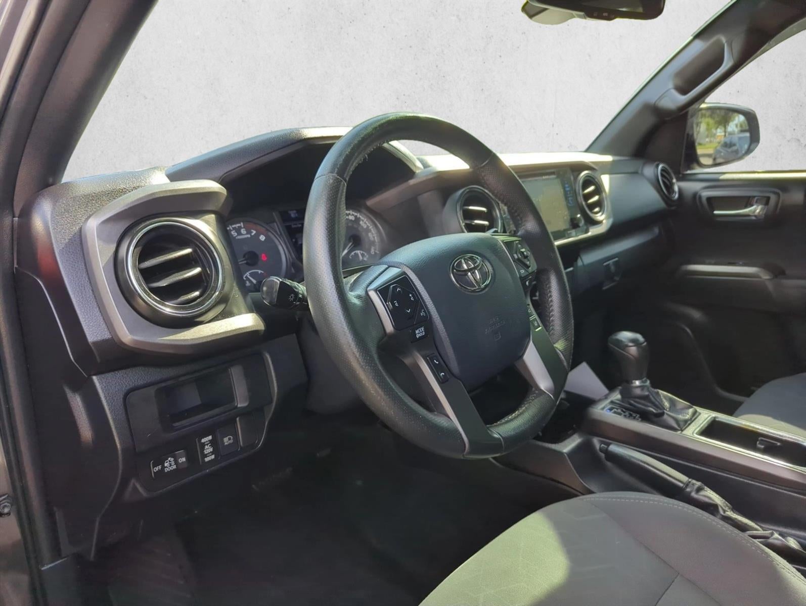 2019 Toyota Tacoma 2WD 2WD TRD Sport Double Cab 5' Bed V6 AT (Natl)
