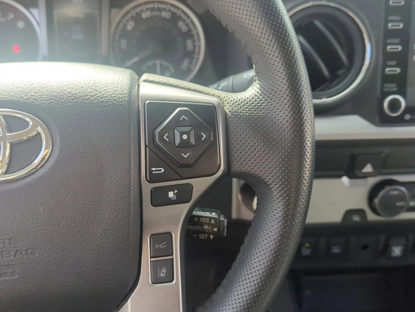 2023 Toyota Tacoma 2WD 2WD SR5 Double Cab 6' Bed V6 AT (GS)