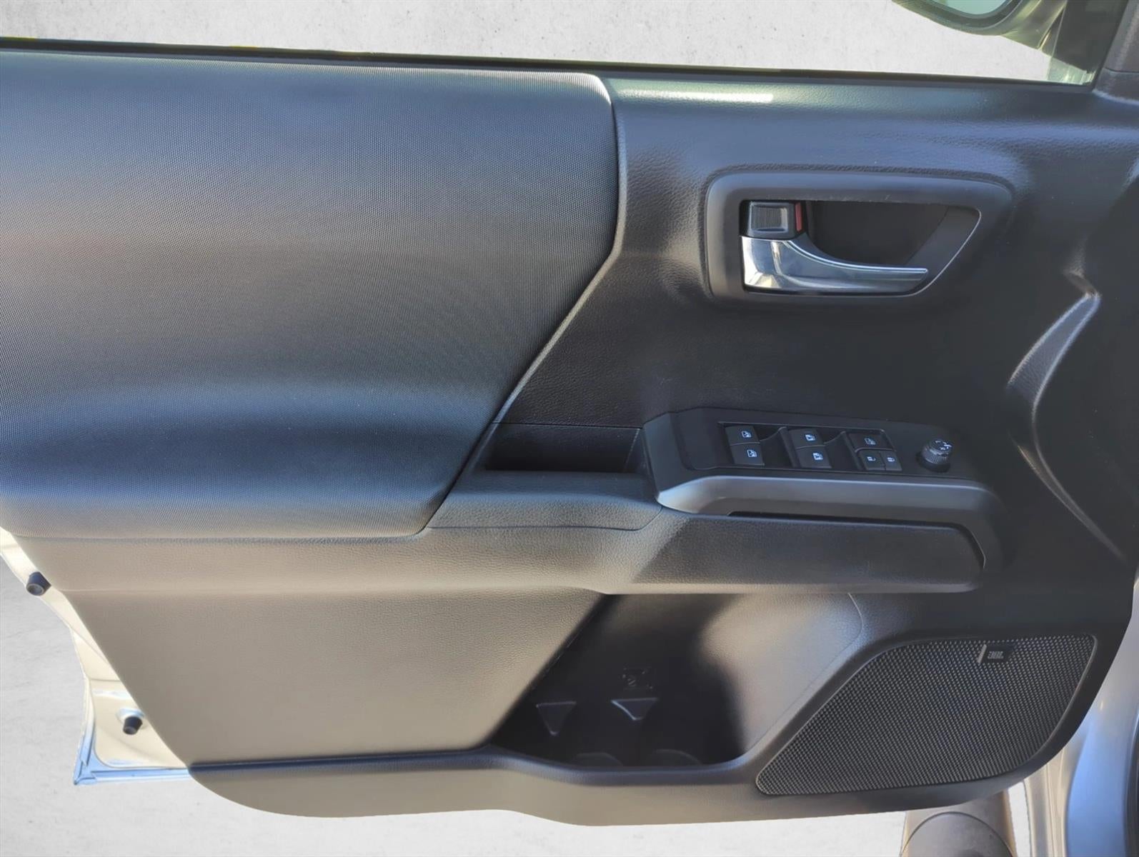 2022 Toyota Tacoma 4WD 4WD TRD Sport Double Cab 5' Bed V6 AT (Natl)