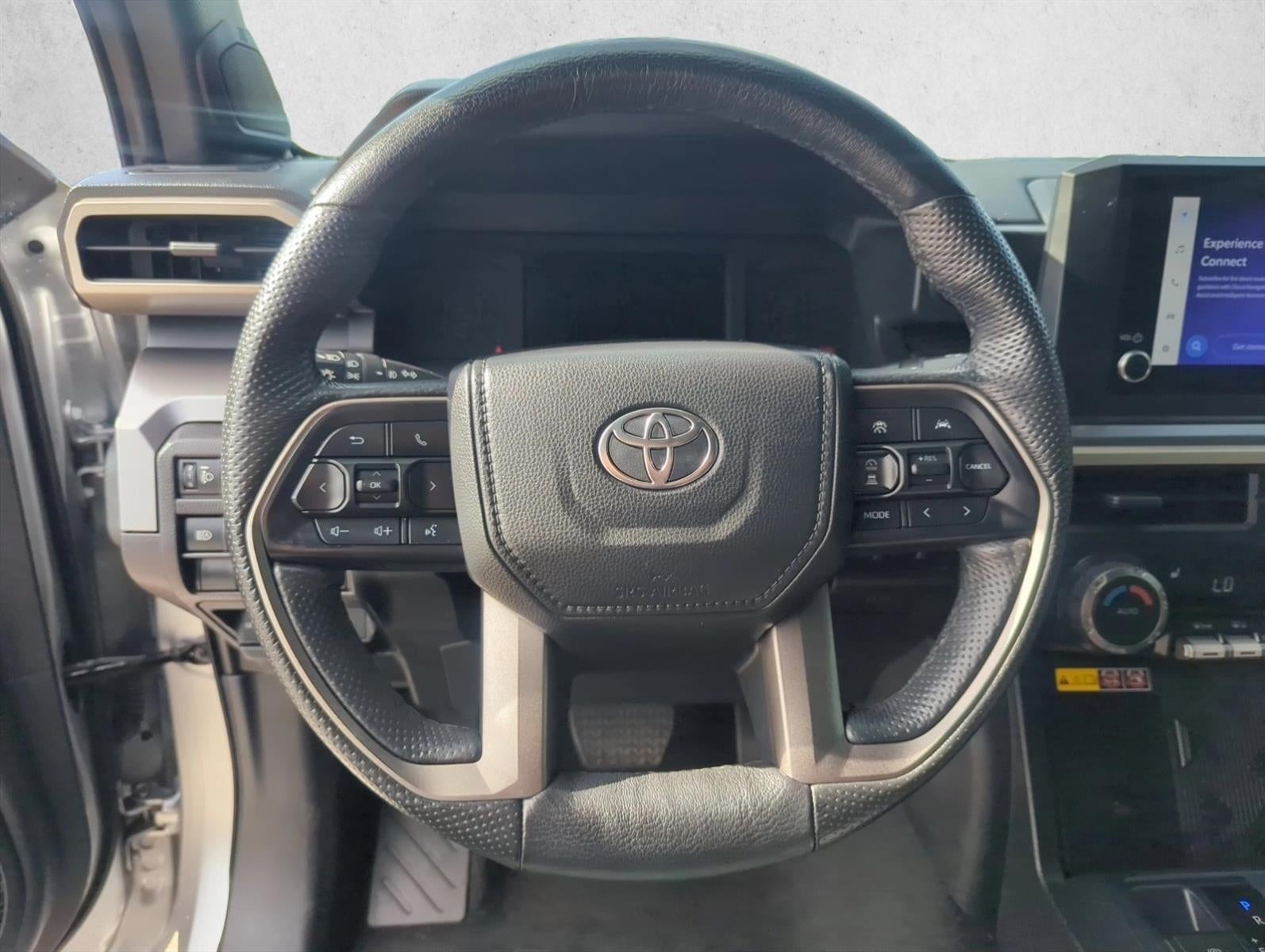 2024 Toyota Tacoma 2WD 2WD SR5 Double Cab 5' Bed AT (SE)