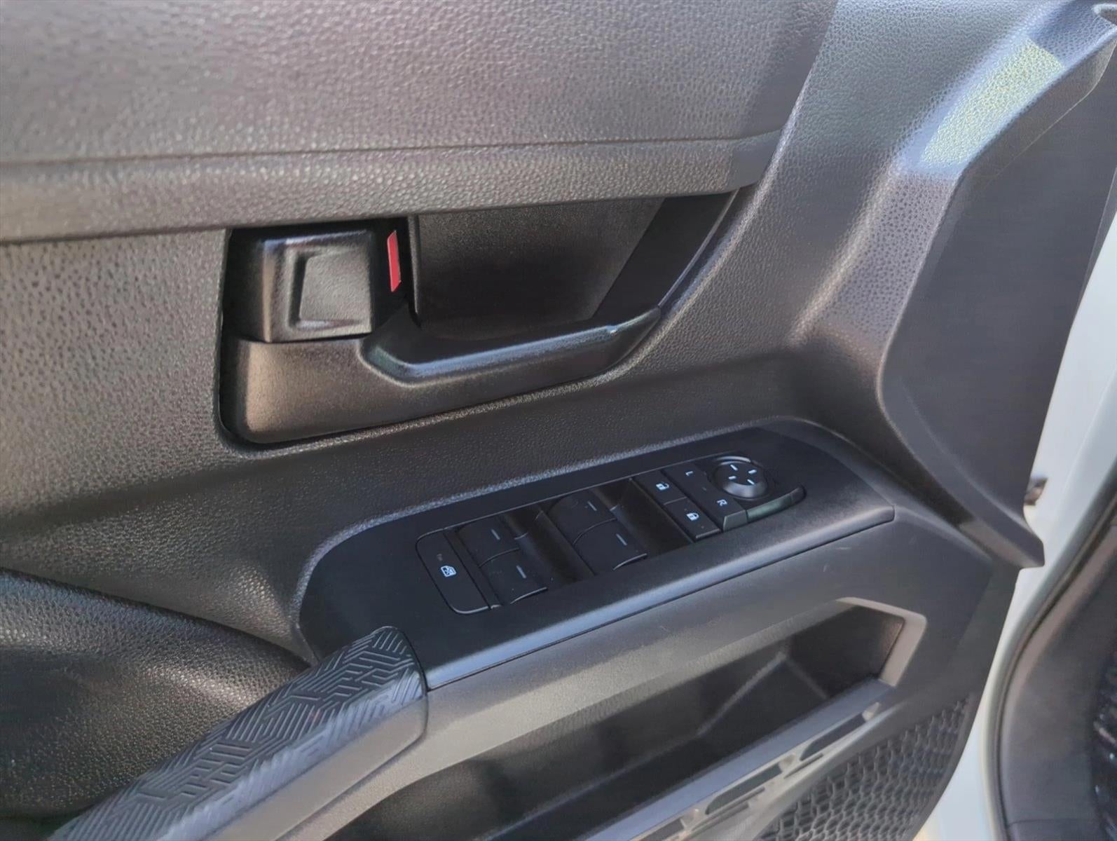 2024 Toyota Tacoma 2WD 2WD SR5 Double Cab 5' Bed AT (Natl)