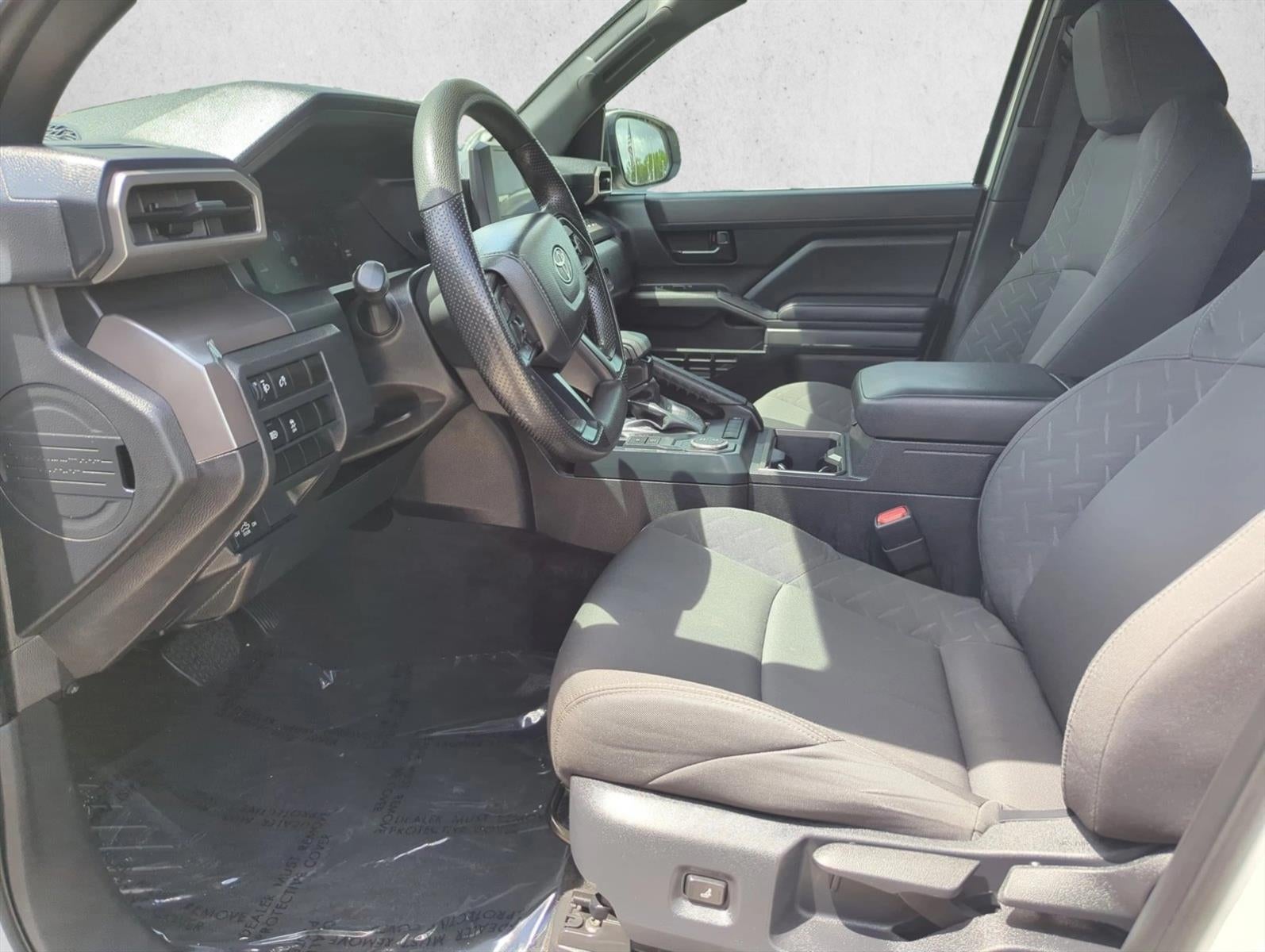 2024 Toyota Tacoma 2WD 2WD SR5 Double Cab 5' Bed AT (Natl)