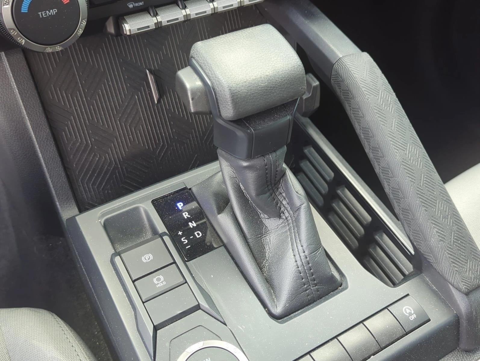 2024 Toyota Tacoma 2WD 2WD SR5 Double Cab 5' Bed AT (Natl)