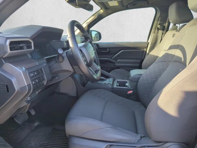 2024 Toyota Tacoma 2WD 2WD SR5 Double Cab 5' Bed AT (SE)