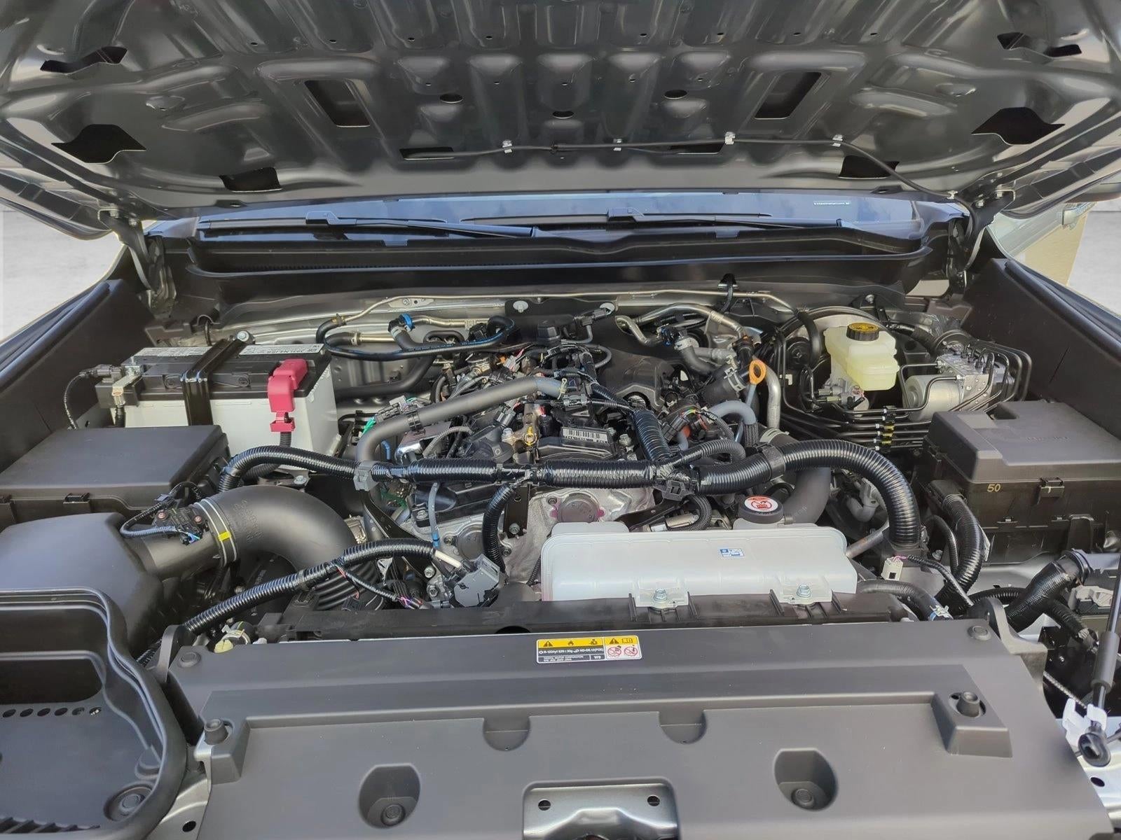 2025 Toyota Tacoma 2WD 2WD SR5 Double Cab 5' Bed AT (SE)