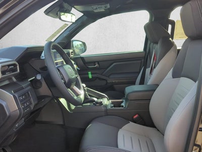 2025 Toyota Tacoma 4WD 4WD TRD Off Road Double Cab 5' Bed AT (Natl)