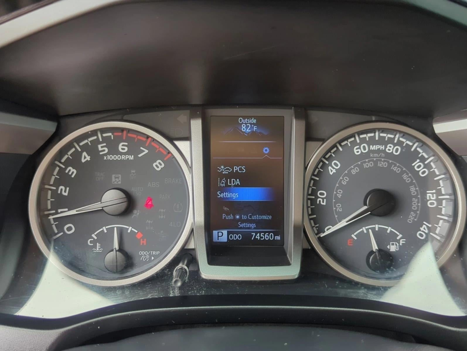 2022 Toyota Tacoma 2WD 2WD SR5 Double Cab 5' Bed I4 AT (SE)