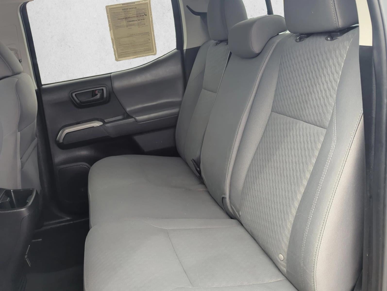 2022 Toyota Tacoma 2WD 2WD SR5 Double Cab 5' Bed I4 AT (SE)