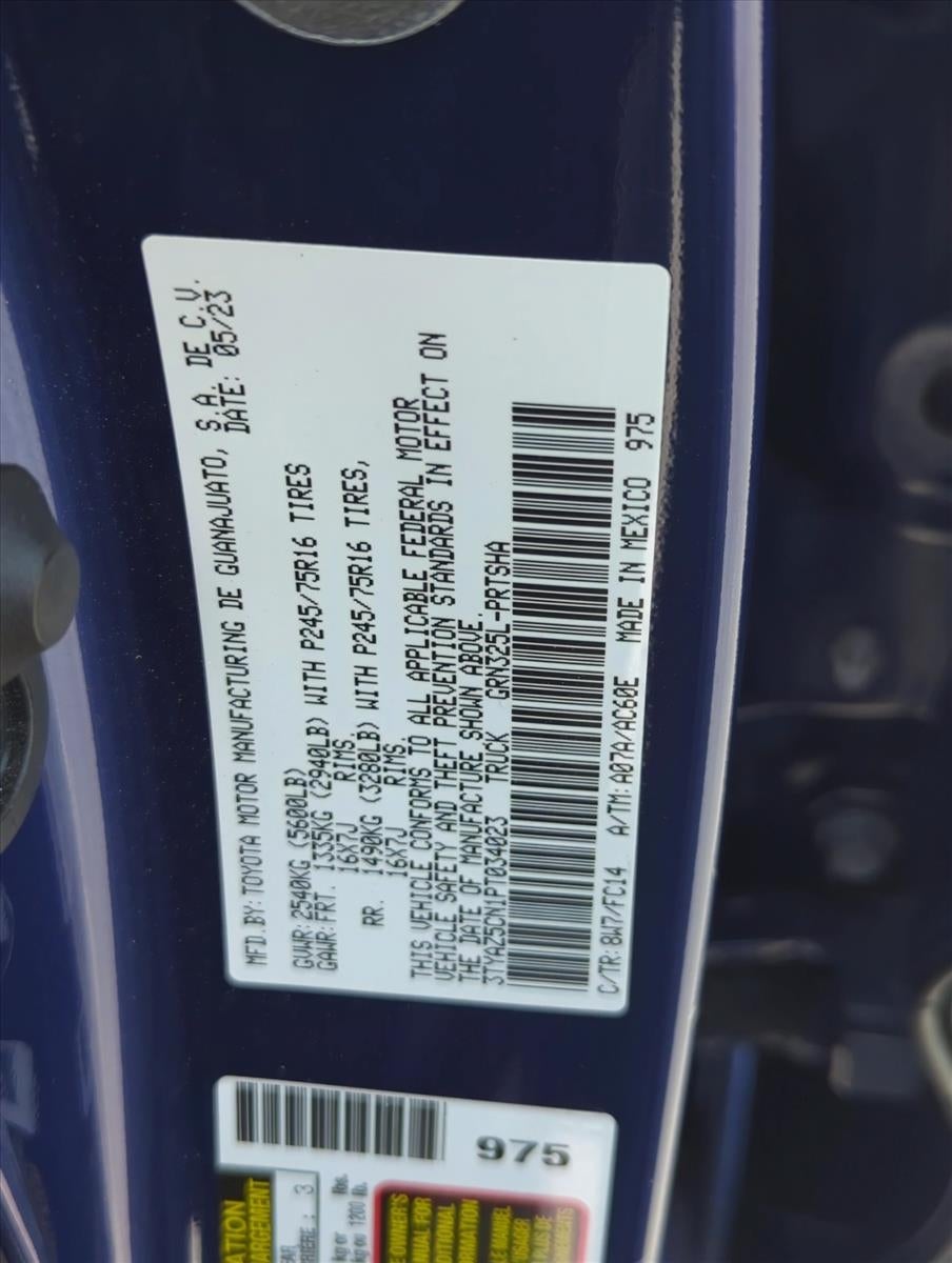 2023 Toyota Tacoma 2WD 2WD SR5 Double Cab 5' Bed V6 AT (GS)