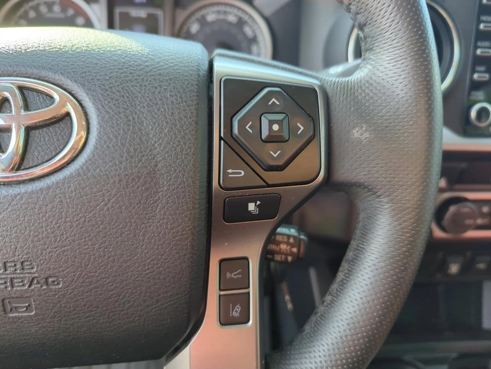 2021 Toyota Tacoma 2WD 2WD SR5 Double Cab 5' Bed V6 AT (GS)