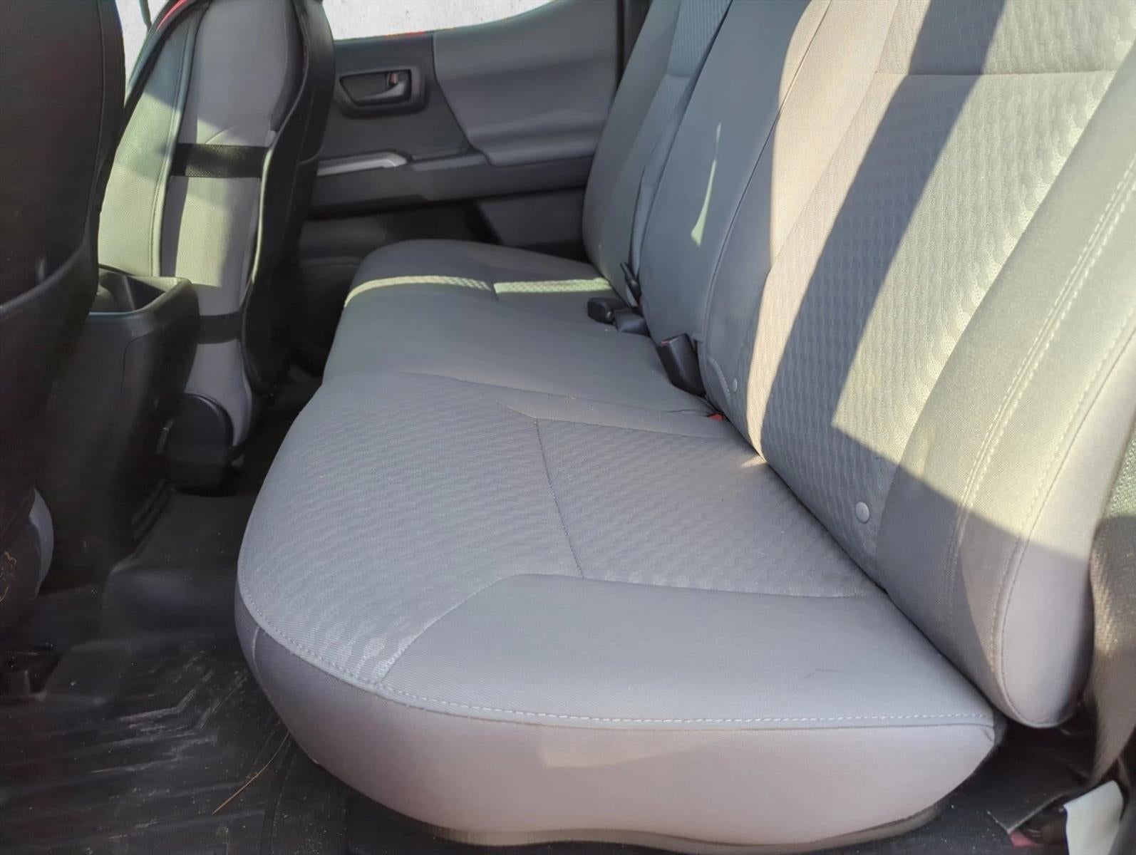 2021 Toyota Tacoma 2WD 2WD SR5 Double Cab 5' Bed V6 AT (GS)