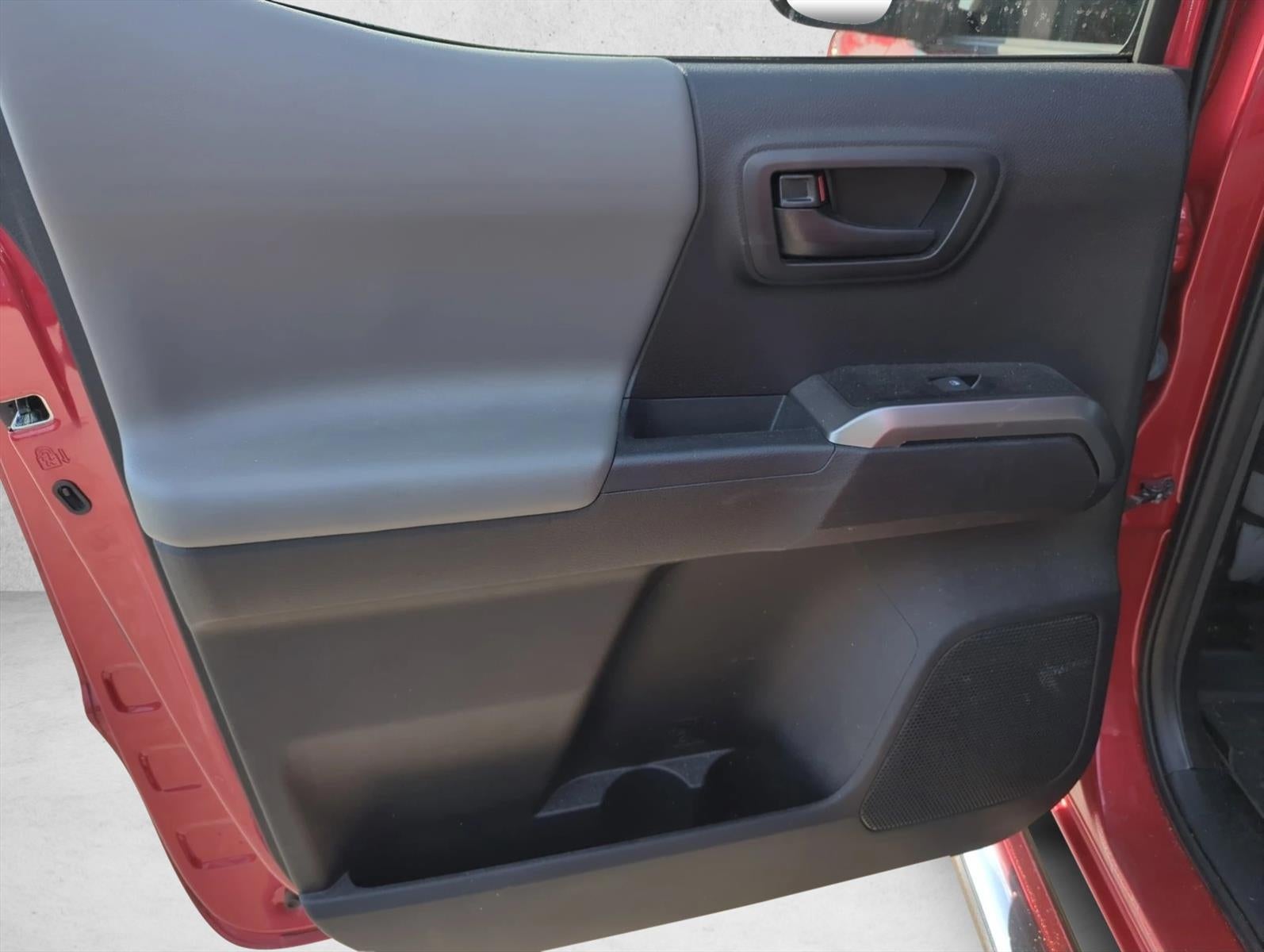 2021 Toyota Tacoma 2WD 2WD SR5 Double Cab 5' Bed V6 AT (GS)