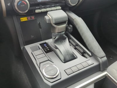 2025 Toyota Tacoma 2WD 2WD SR5 Double Cab 5' Bed AT (SE)