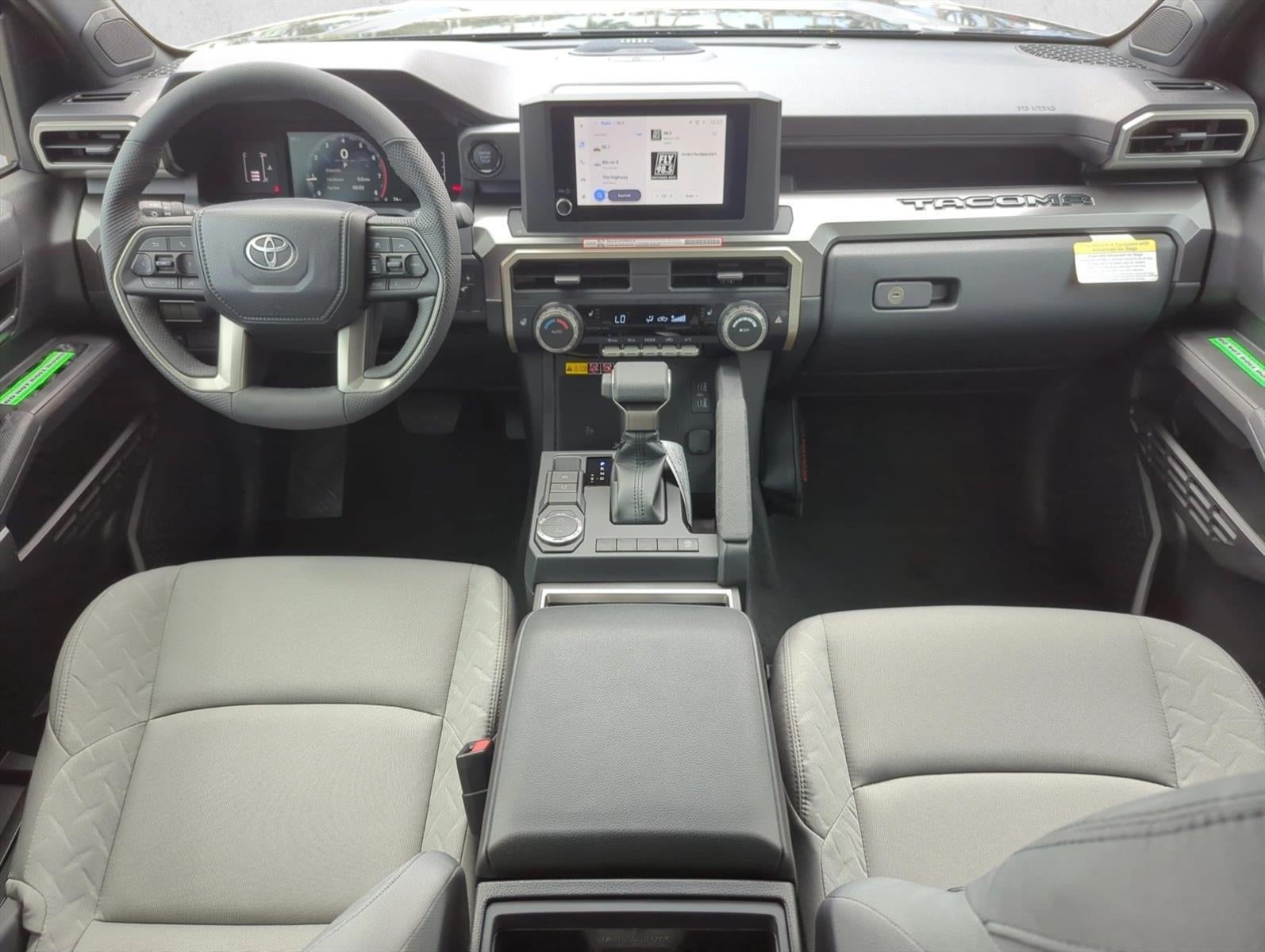 2025 Toyota Tacoma 2WD 2WD SR5 Double Cab 5' Bed AT (SE)