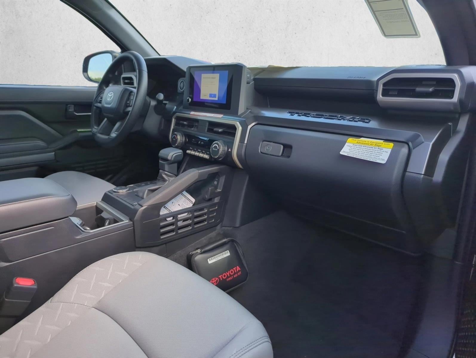 2025 Toyota Tacoma 2WD 2WD SR5 Double Cab 5' Bed AT (SE)