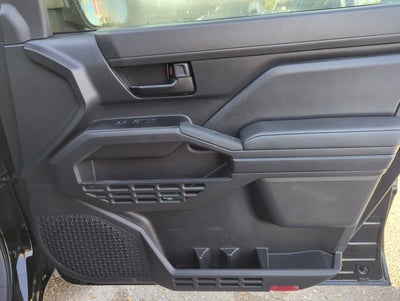 2025 Toyota Tacoma 2WD 2WD SR Double Cab 5' Bed AT (GS)