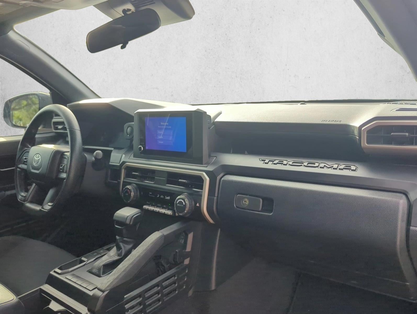 2025 Toyota Tacoma 2WD 2WD SR Double Cab 5' Bed AT (GS)