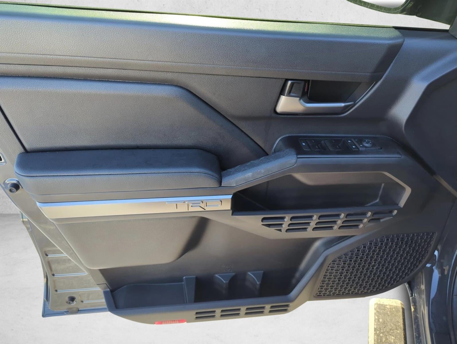 2026 Toyota Tacoma 4WD 4WD TRD Sport Hybrid Double Cab 5' Bed AT (Natl)