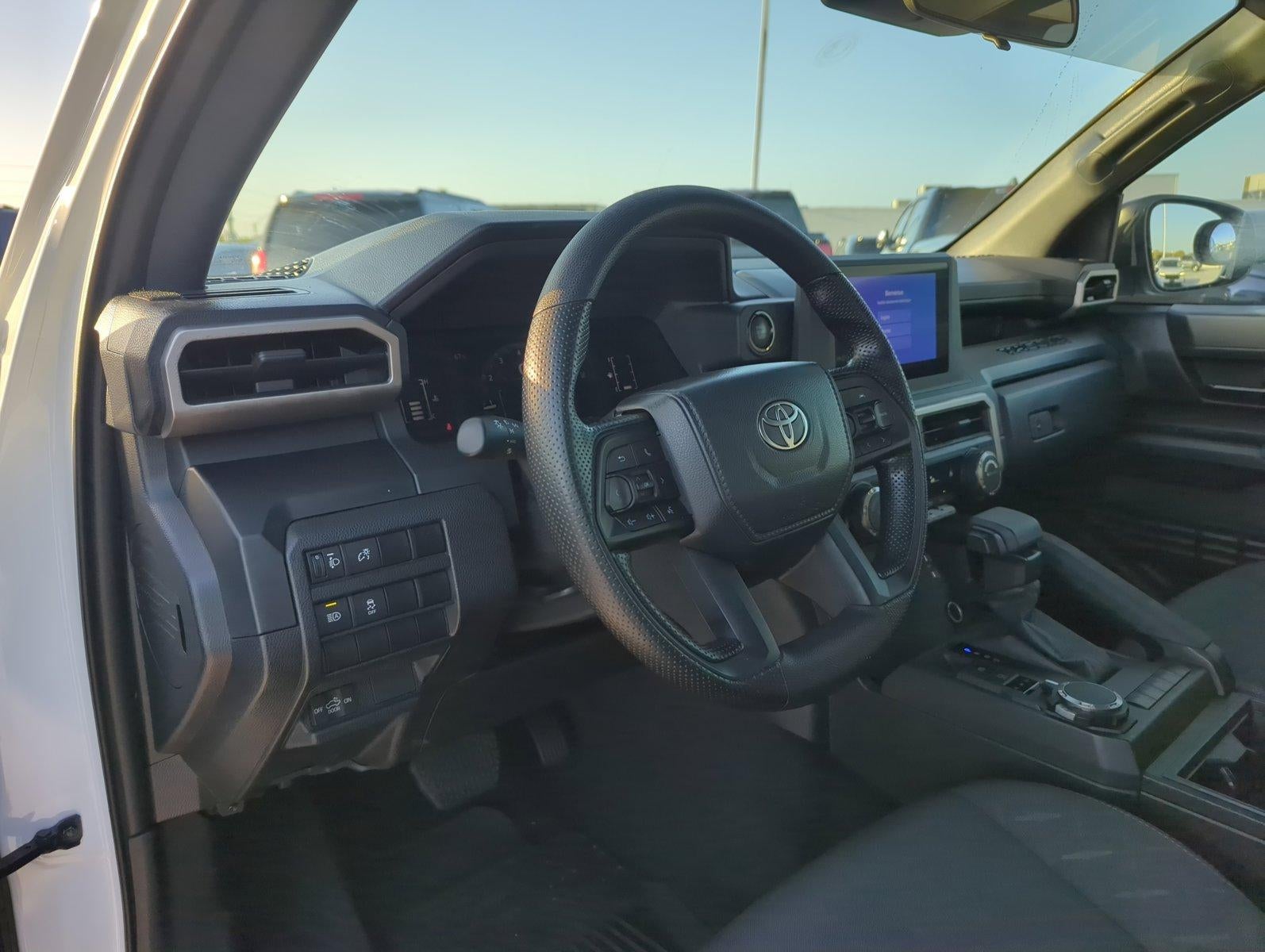 2024 Toyota Tacoma 4WD 4WD SR Double Cab 5' Bed AT (GS)