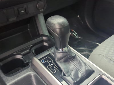 2022 Toyota Tacoma 2WD 2WD SR5 Access Cab 6' Bed V6 AT (Natl)