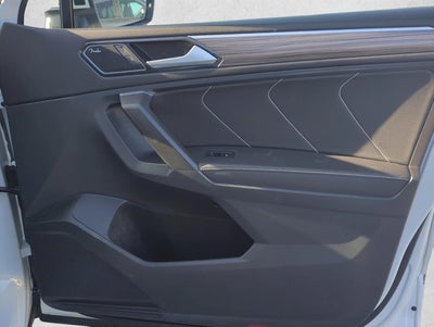 2022 Volkswagen Tiguan 2.0T SEL R-Line 4MOTION