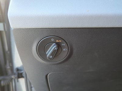 2023 Volkswagen Taos SE FWD