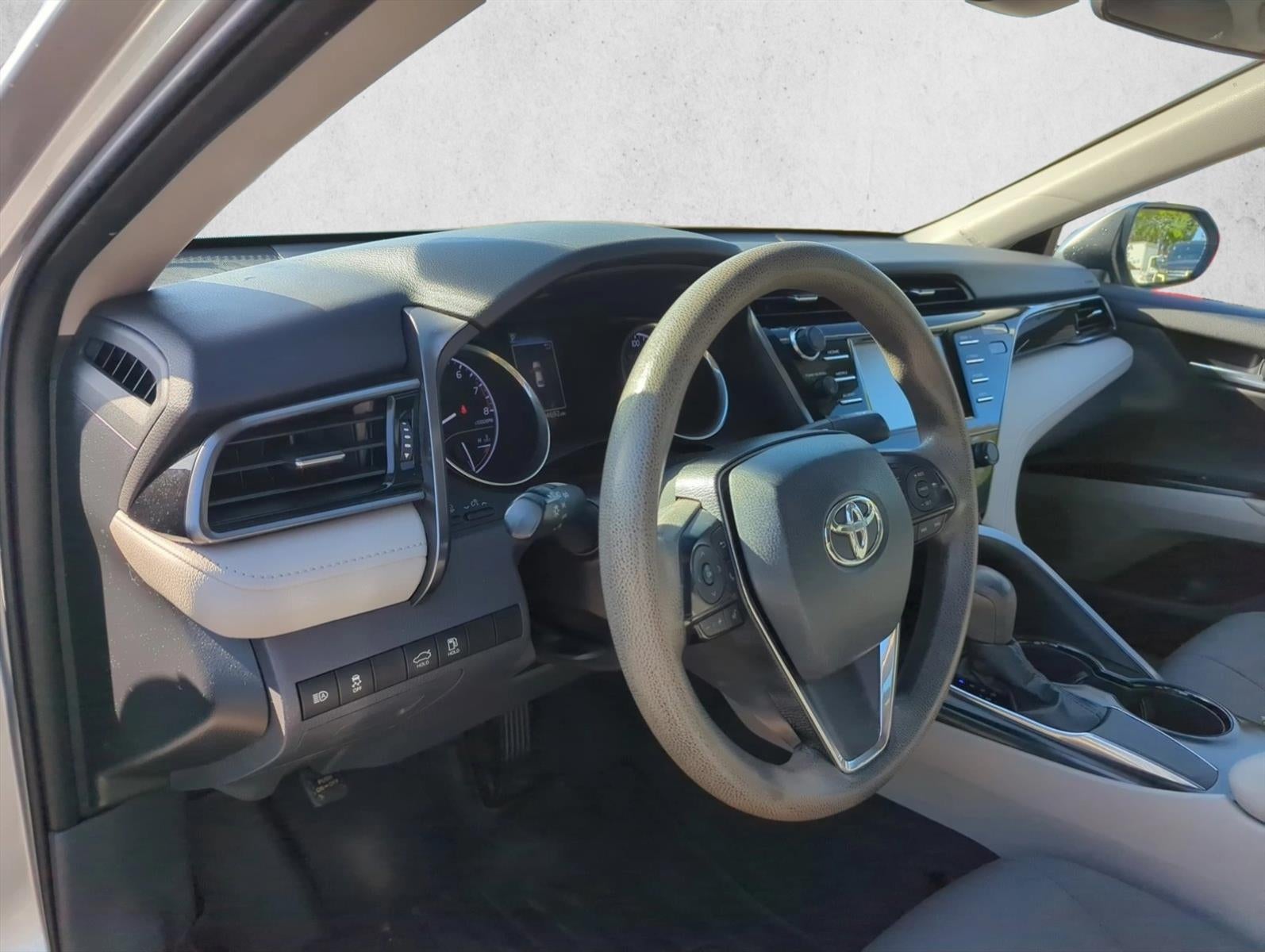 2019 Toyota Camry LE Auto (SE)