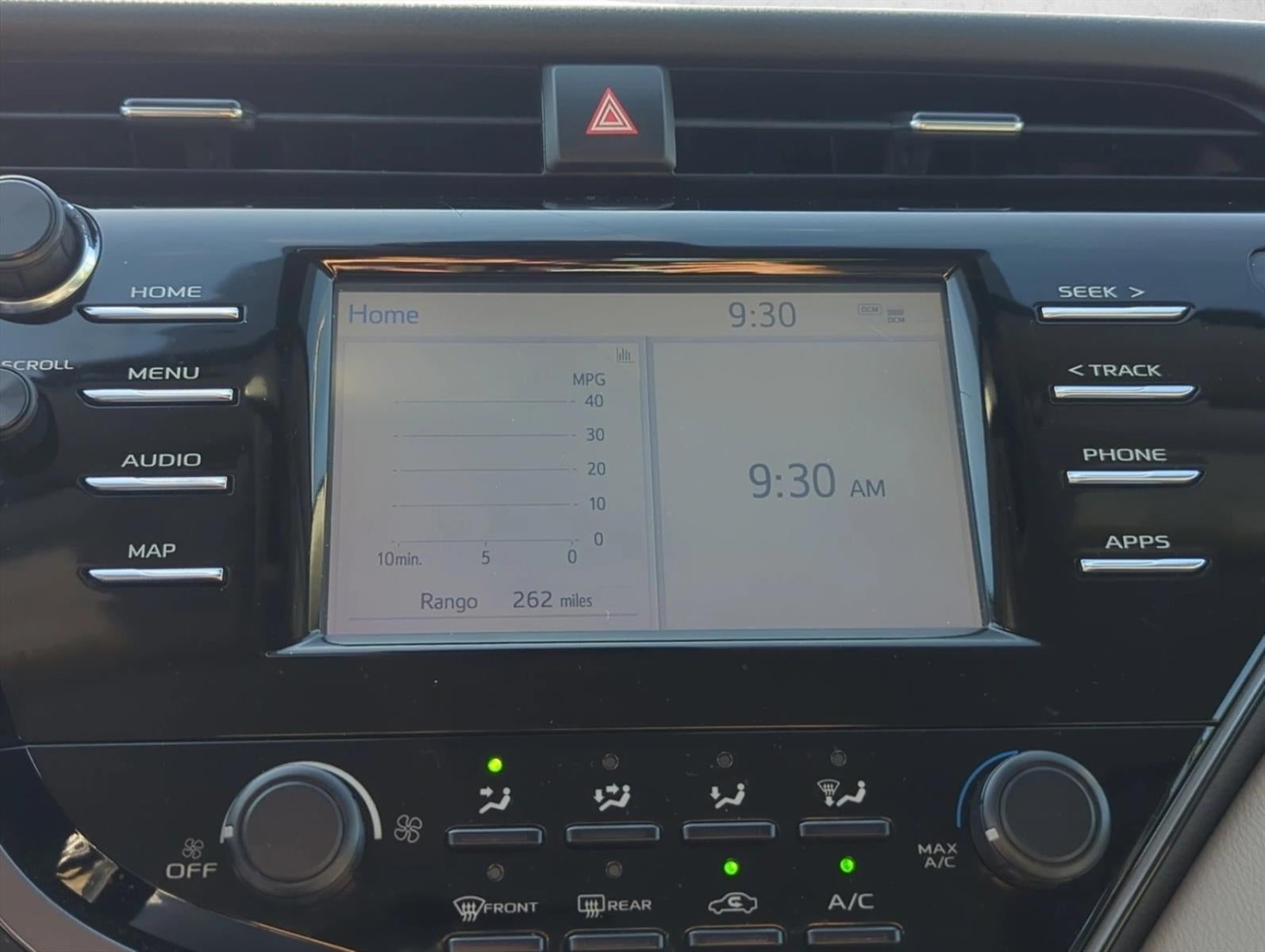 2019 Toyota Camry LE Auto (SE)