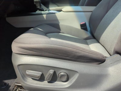 2018 Toyota Camry LE Auto (SE)