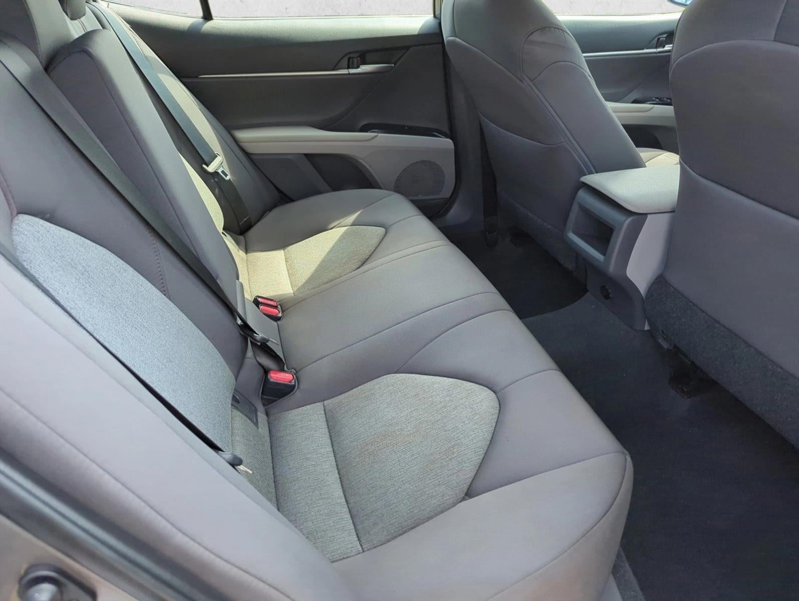 2018 Toyota Camry LE Auto (SE)