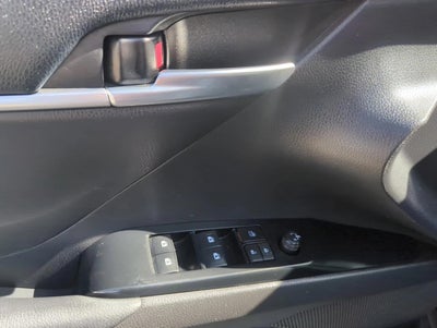 2018 Toyota Camry LE Auto (SE)