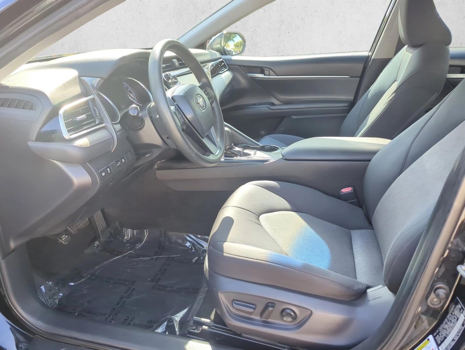 2018 Toyota Camry LE Auto (SE)