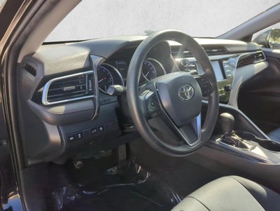 2018 Toyota Camry LE Auto (SE)