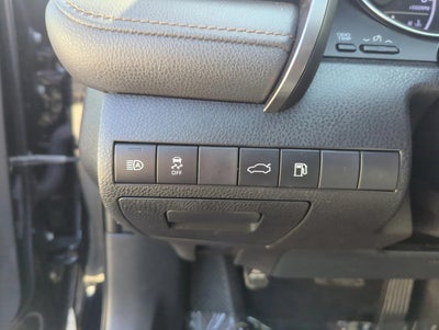 2018 Toyota Camry LE Auto (SE)