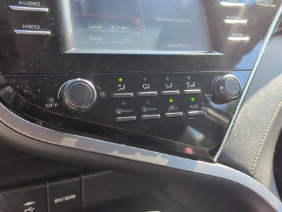2018 Toyota Camry LE Auto (SE)