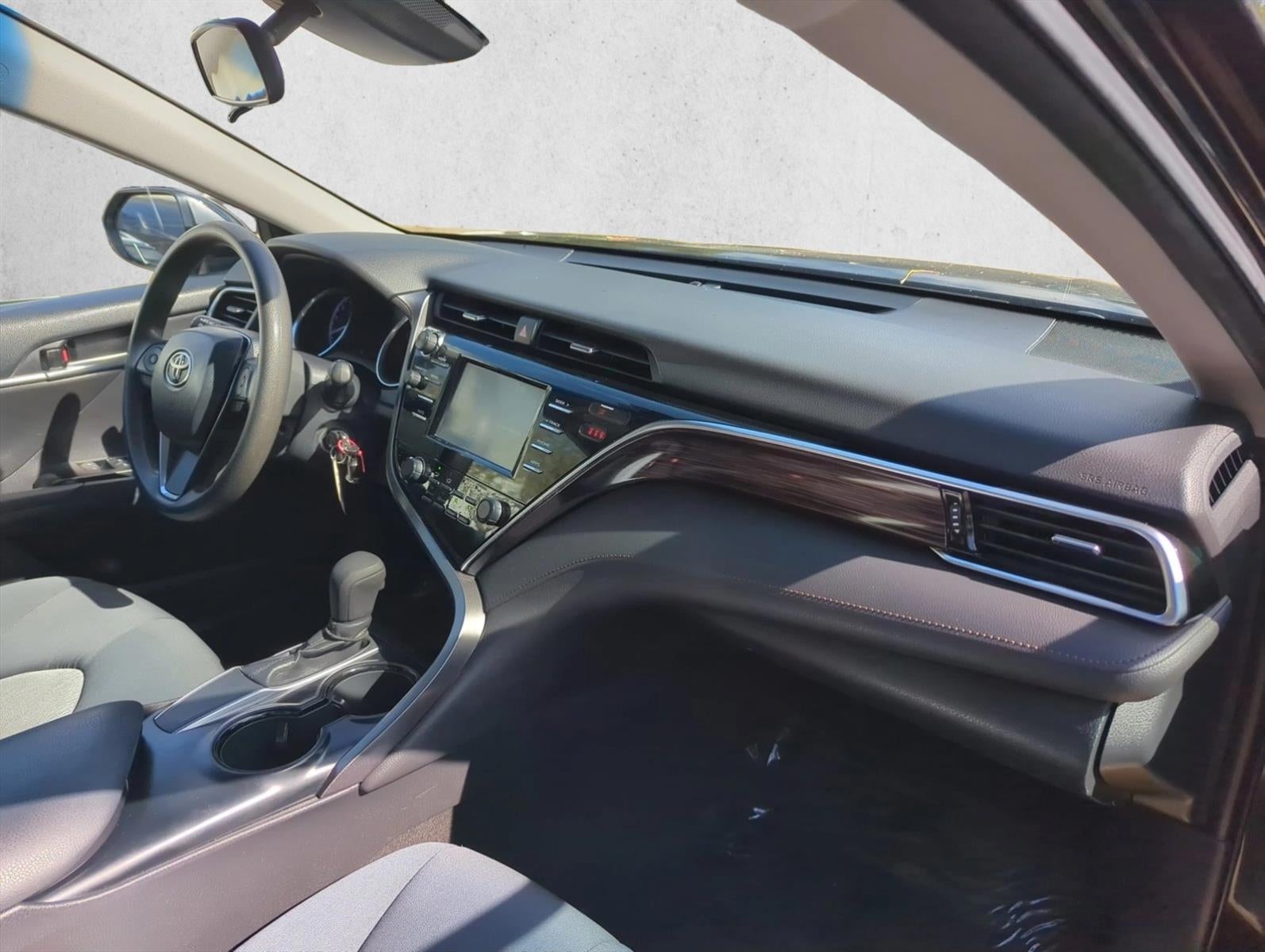 2018 Toyota Camry LE Auto (SE)