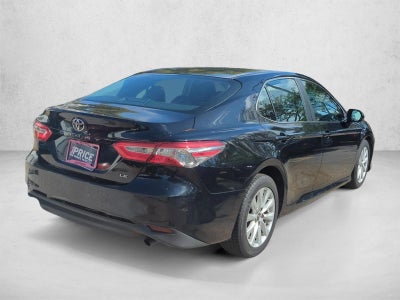 2018 Toyota Camry LE Auto (SE)