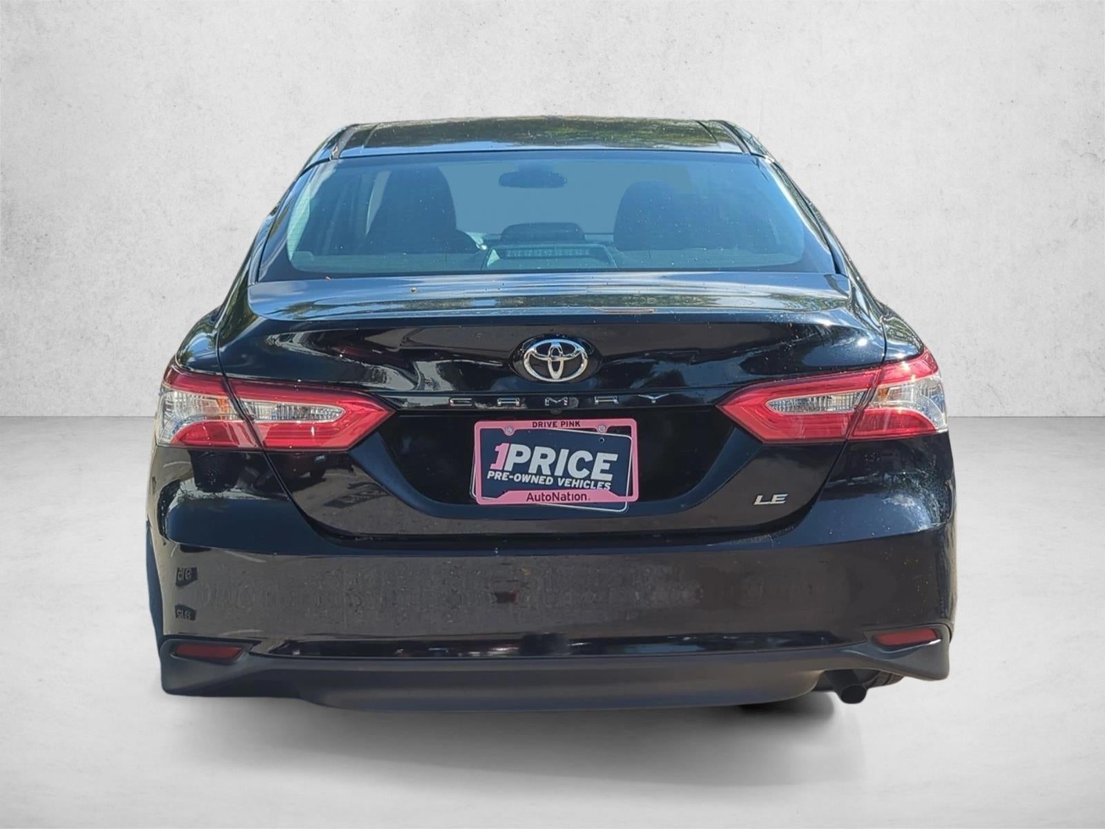2018 Toyota Camry LE Auto (SE)