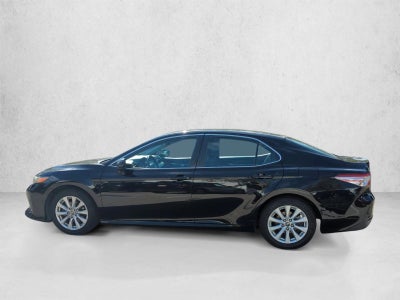 2018 Toyota Camry LE Auto (SE)
