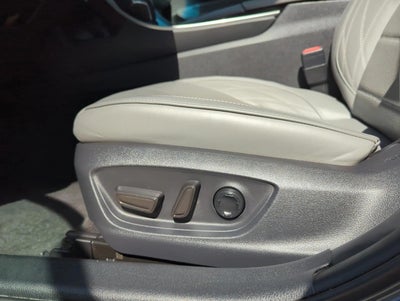 2019 Toyota Avalon Hybrid Limited (Natl)