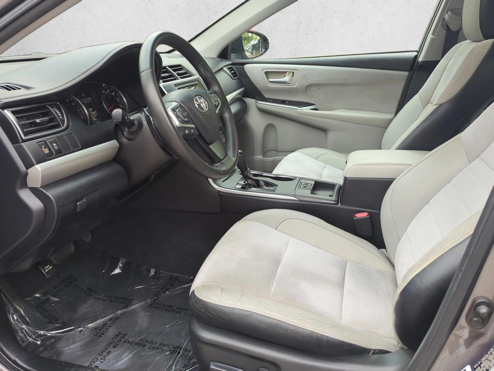 2015 Toyota Camry 4dr Sdn I4 Auto XSE (Natl)