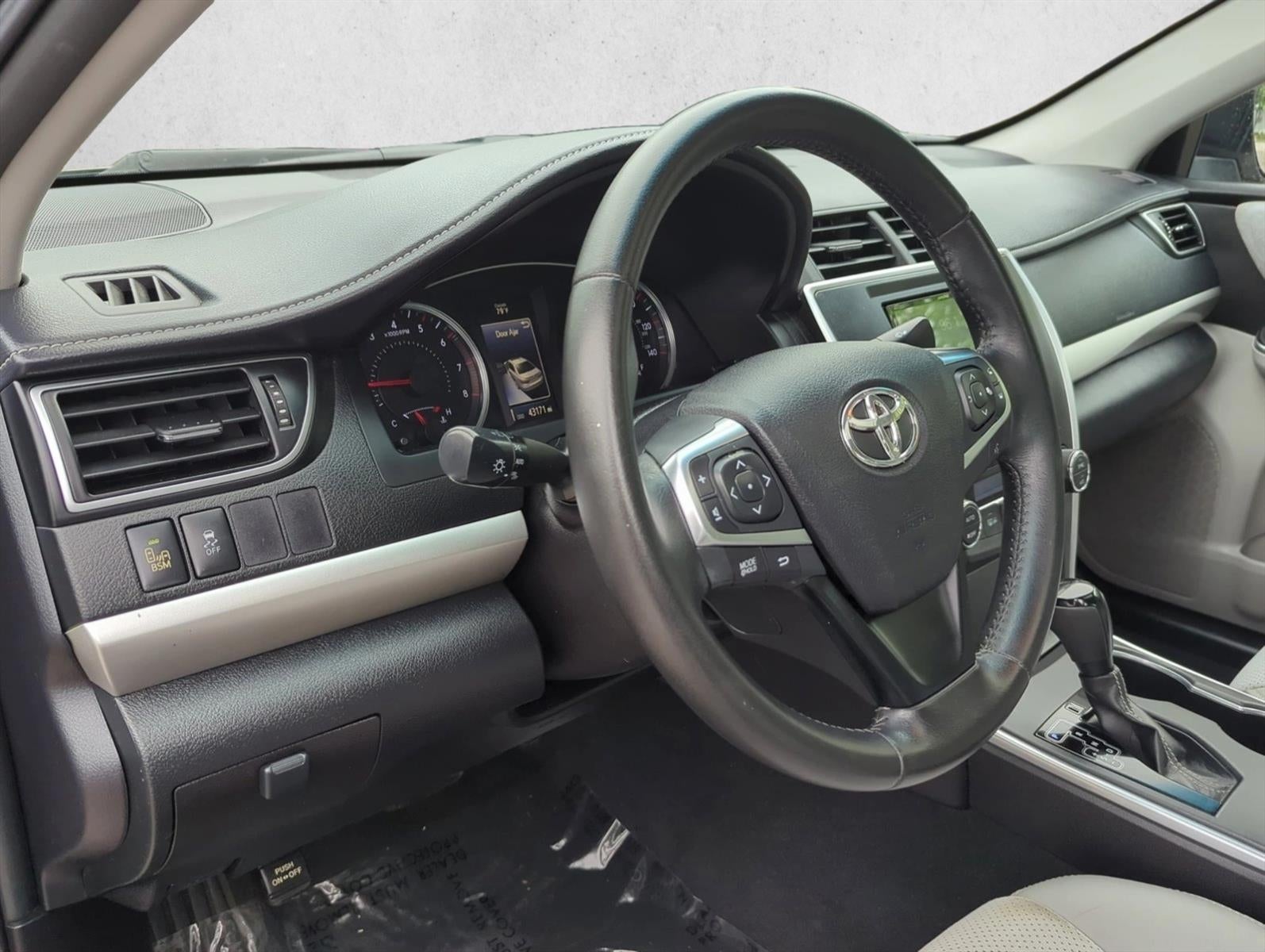 2015 Toyota Camry 4dr Sdn I4 Auto XSE (Natl)