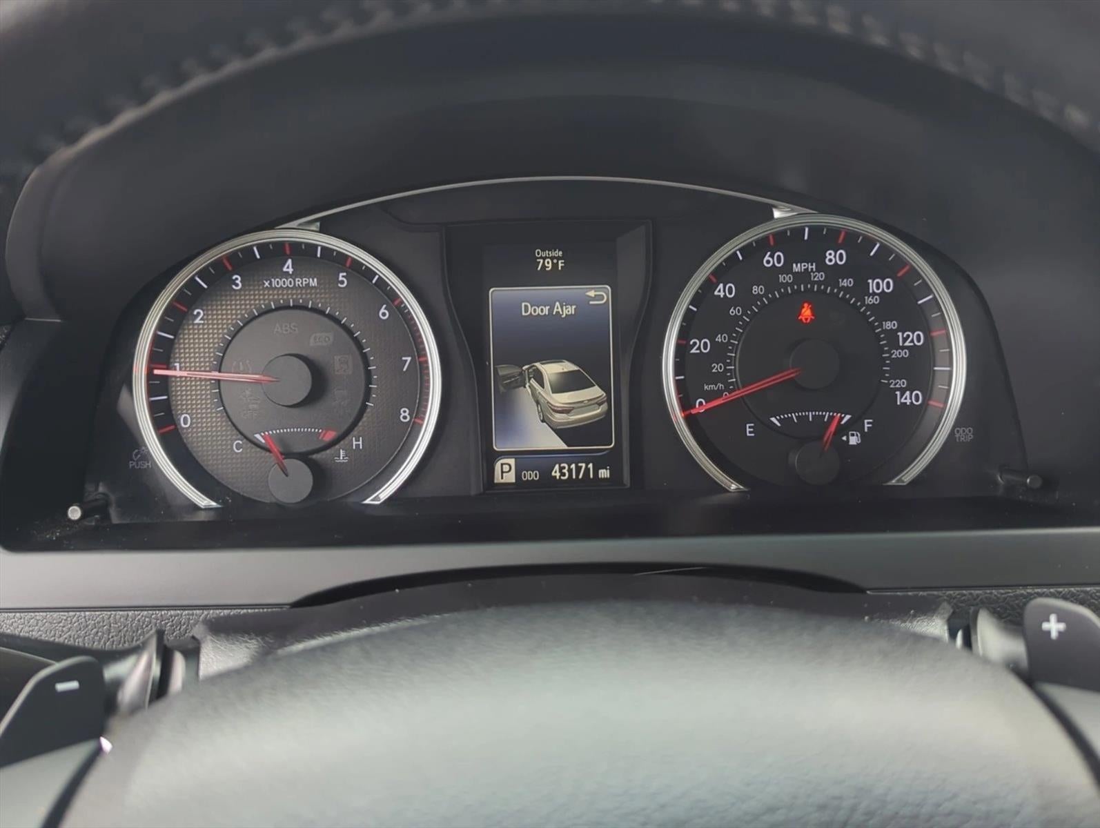 2015 Toyota Camry 4dr Sdn I4 Auto XSE (Natl)