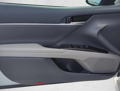 2022 Toyota Camry LE Auto (SE)