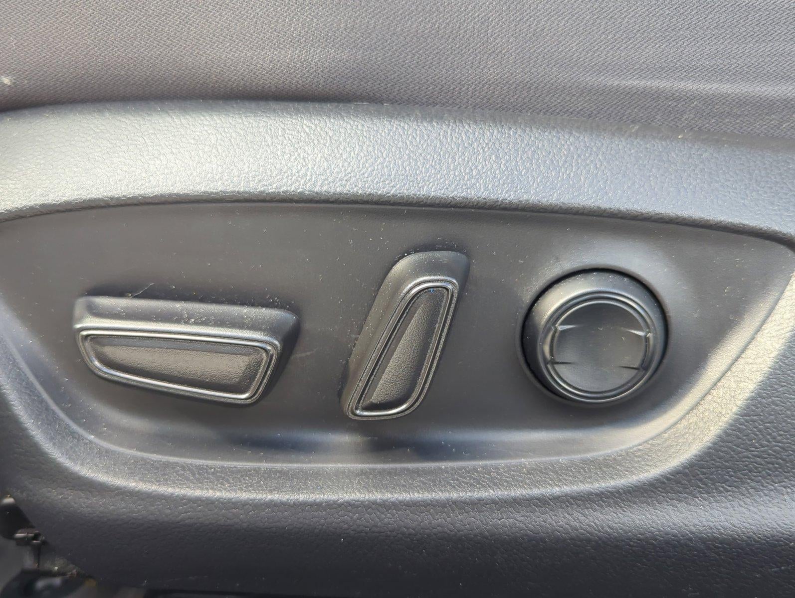 2022 Toyota Camry LE Auto (SE)