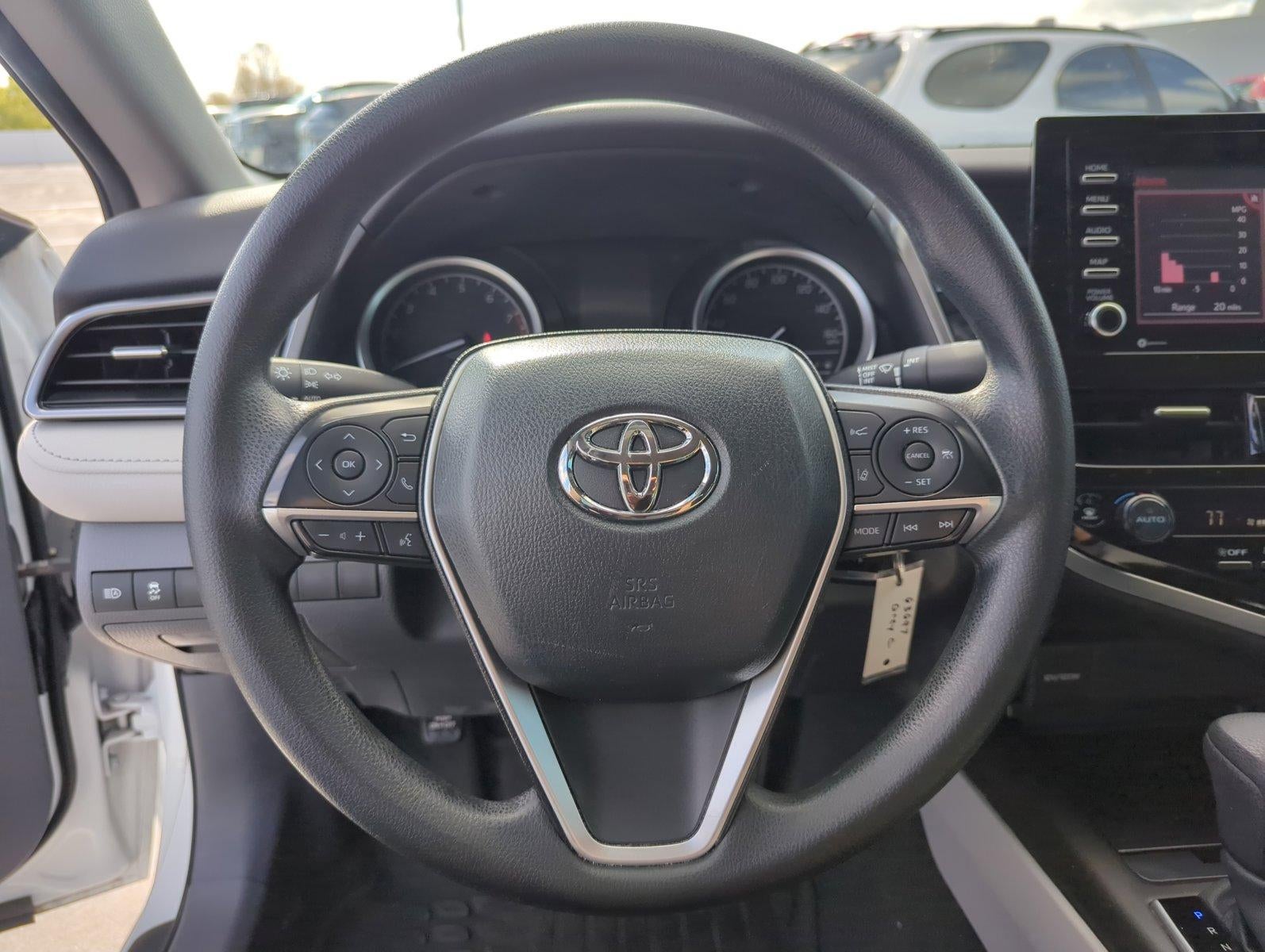 2022 Toyota Camry LE Auto (SE)