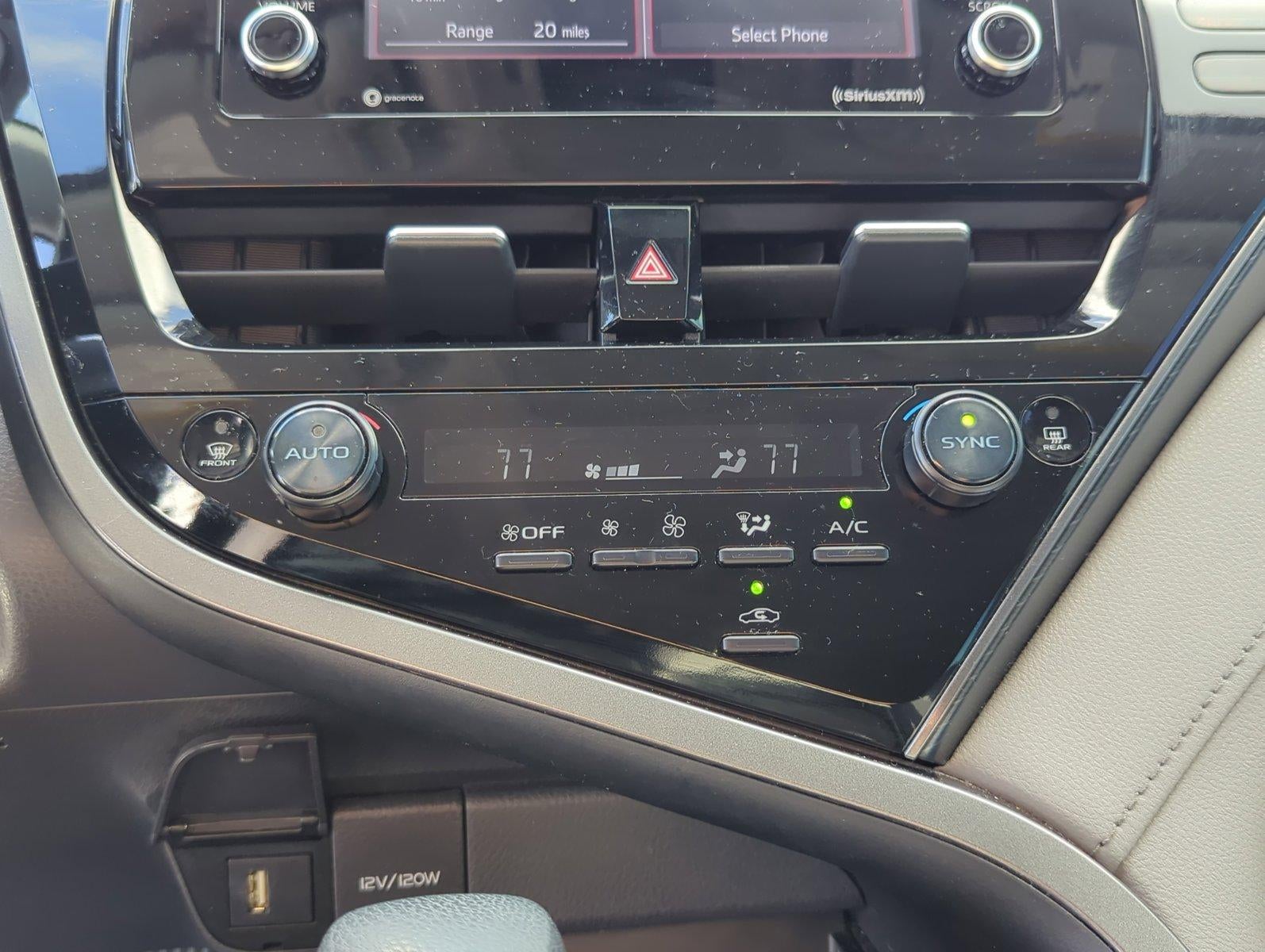 2022 Toyota Camry LE Auto (SE)